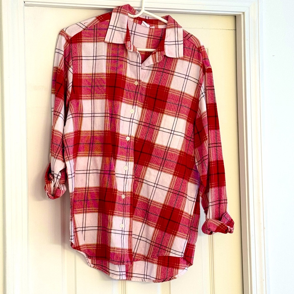 Gap Size Medium Red Flannel